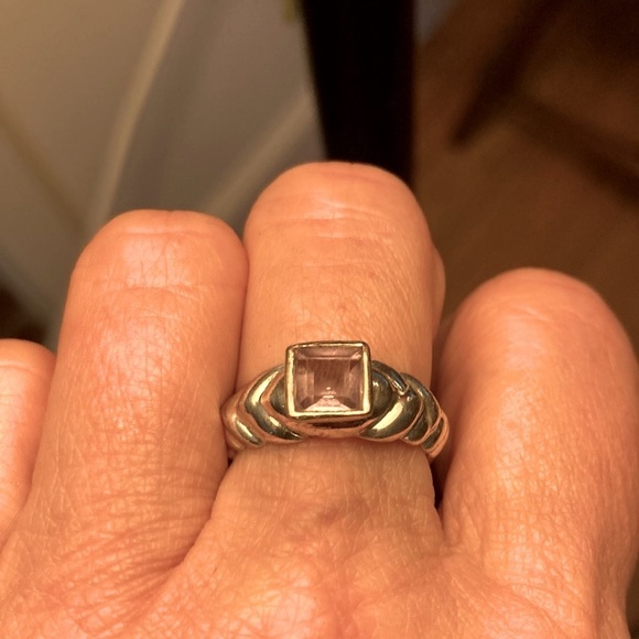 Sterling and Amethyst ring - Picture 5 of 7